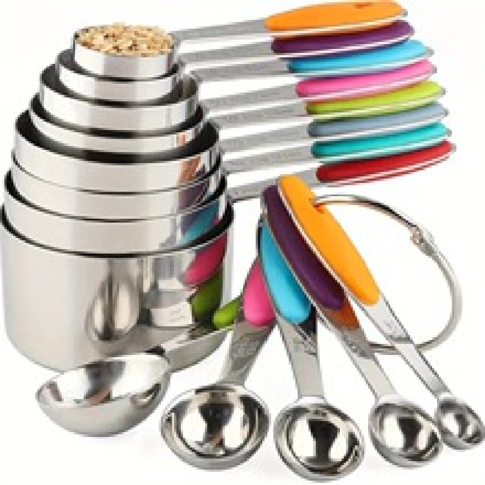 プロフェッショナルキッチン計量セット ステンレス製カップ・ス - Kitchen Gadgets I Need のレビューと価格