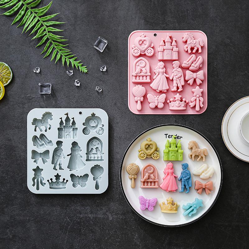 12個の型がある3Dプリンス・プリンセスシリコンモールド（ケ - Silicone Mold Baking のレビューと価格